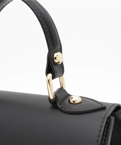 SHIPS for women(シップスフォーウィメン)の「Milos:フラップミニ2WAY(ショルダーバッグ・レディース・ブラック/ベージュ系その他・ONE SIZE)」の12枚目の写真