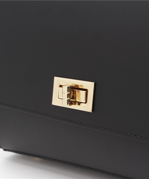 SHIPS for women(シップスフォーウィメン)の「Milos:フラップミニ2WAY(ショルダーバッグ・レディース・ブラック/ベージュ系その他・ONE SIZE)」の3枚目の写真