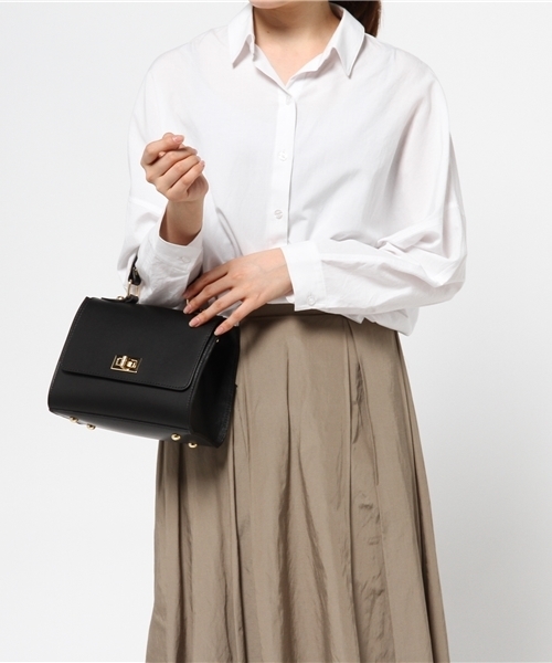 SHIPS for women(シップスフォーウィメン)の「Milos:フラップミニ2WAY(ショルダーバッグ・レディース・ブラック/ベージュ系その他・ONE SIZE)」の9枚目の写真