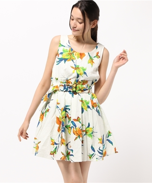 LILIDIA(リリディア)の「バックスリットフレアOP(ワンピース・レディース・ホワイト系その他/ブラック系その他/ブルー・0/1)」の1枚目の写真