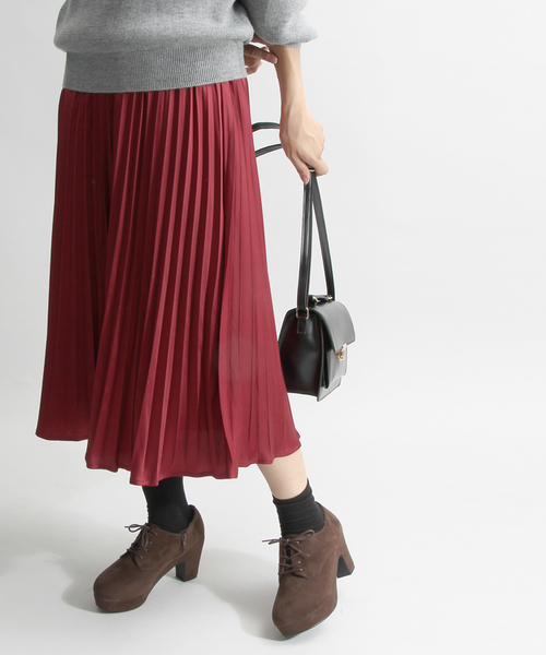 WEGO(ウィゴー)の「WEGO/サテンプリーツスカート(スカート・レディース・ダークグリーン/ブラック/ワイン/ピンク/ダークブラウン/サックスブルー・FREE)」の6枚目の写真