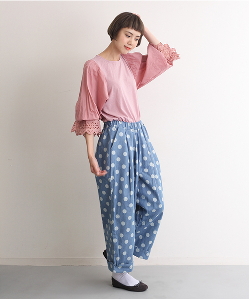 MERLOT（メルロー）の「デニムドット柄パンツ2223（デニムパンツ・レディース・ライトブルー/ネイビー・FREE）」の15枚目の写真
