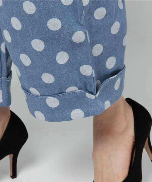 MERLOT（メルロー）の「デニムドット柄パンツ2223（デニムパンツ・レディース・ライトブルー/ネイビー・FREE）」の9枚目の写真