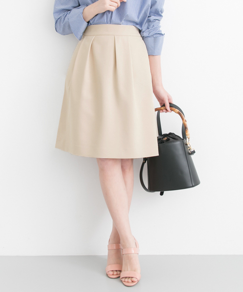 URBAN RESEARCH（アーバンリサーチ）の「 UR タックスカート（スカート・レディース・ベージュ/オレンジ/ネイビー・FREE）」の2枚目の写真