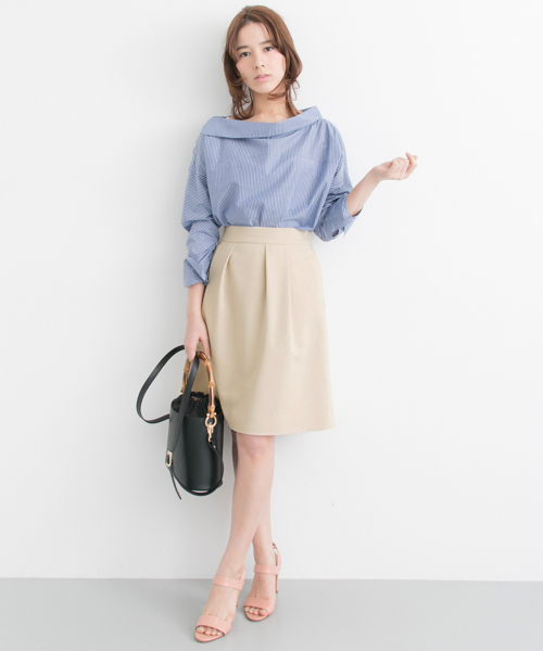 URBAN RESEARCH（アーバンリサーチ）の「 UR タックスカート（スカート・レディース・ベージュ/オレンジ/ネイビー・FREE）」の5枚目の写真