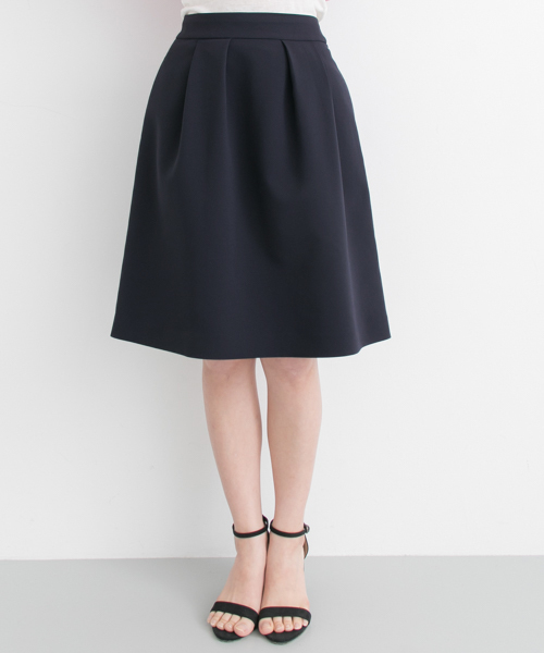 URBAN RESEARCH（アーバンリサーチ）の「 UR タックスカート（スカート・レディース・ベージュ/オレンジ/ネイビー・FREE）」の8枚目の写真