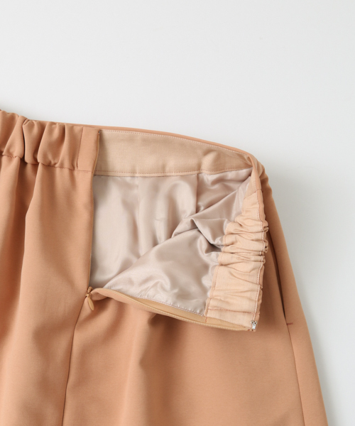 URBAN RESEARCH（アーバンリサーチ）の「 UR タックスカート（スカート・レディース・ベージュ/オレンジ/ネイビー・FREE）」の9枚目の写真