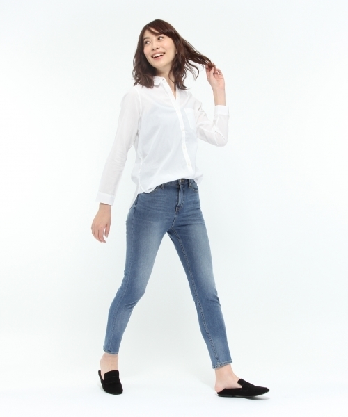 LAKOLE（ラコレ）の「【撥水】ベーシックシャツ / LAKOLE（シャツ/ブラウス・レディース・その他6/ホワイト/オリーブ/アイボリー・MEDIUM/SMALL/LARGE）」の6枚目の写真