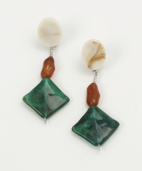 MOUSSY(マウジー)の「AMBER COLOR EARRING(ピアス(両耳用)・レディース・ピンク系その他/ブラウン系その他/グリーン系その他・FREE)」の3枚目の写真