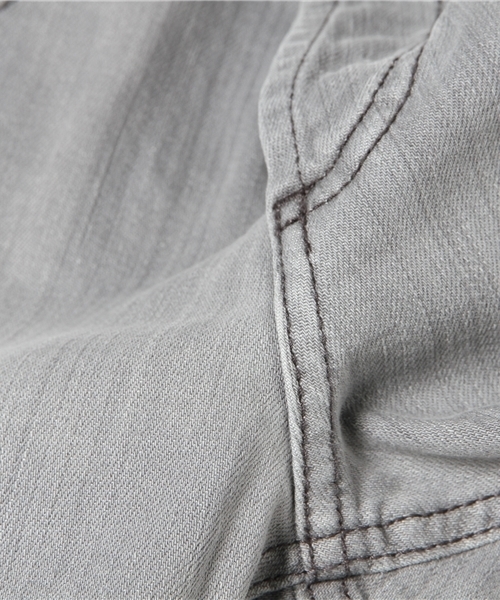 ENTRE AMIS(アントレ アミ)の「【entre amis】 スキニーデニム(デニムパンツ・メンズ・グレー・29)」の5枚目の写真