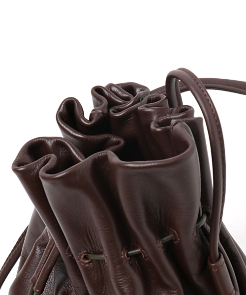 Casselini（キャセリーニ）の「CASSELINI/GloomyLeather BAG（ショルダーバッグ・レディース・ブラック/ブラウン・FREE）」の3枚目の写真