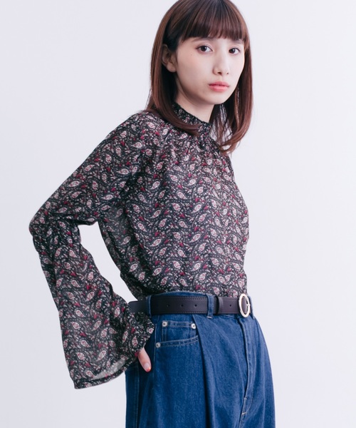MERLOT（メルロー）の「ペイズリー風花柄ブラウス1307（シャツ/ブラウス・レディース・ブラック/ネイビー/ブラウン・FREE）」の2枚目の写真