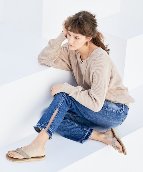 CIAOPANIC（チャオパニック）の「裾スリット入りストレートデニム（デニムパンツ・レディース・ネイビー/ブルー・SMALL/MEDIUM）」の17枚目の写真