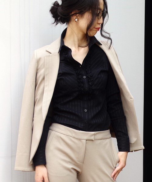NARACAMICIE（ナラカミーチェ）の「【セットアップスーツ対応】ポンチテーラードジャケット（スーツジャケット・レディース・ブラック/ベージュ/グレー・SMALL/MEDIUM/LARGE）」の4枚目の写真