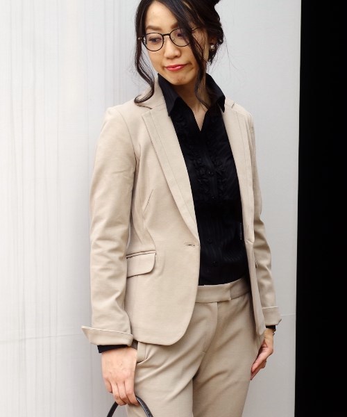 NARACAMICIE（ナラカミーチェ）の「【セットアップスーツ対応】ポンチテーラードジャケット（スーツジャケット・レディース・ブラック/ベージュ/グレー・SMALL/MEDIUM/LARGE）」の5枚目の写真