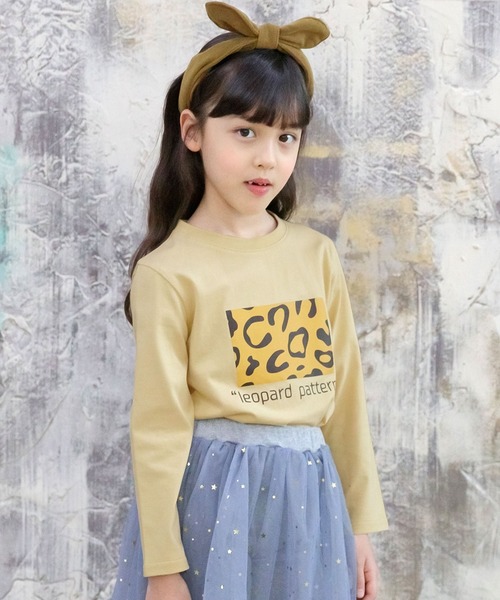 Bee des Bee（ビーデスビー）の「【コットン100％】長袖プリントTシャツ（Tシャツ/カットソー・キッズ・ブラック系その他5/ブラック系その他2/ブラック系その他/グレー系その他/グレー系その他3/ブラック系その他4/カーキ/グレー/ブラウン/ピンク系その他/ブラウン系その他/マスタード/モカ/サックスブルー/ホワイト/セージグリーン/ミント/ブルー系その他2/黄土色系/ブルー系その他3/ラベンダー/ライトブルー/ベージュ/カーキ系/ライトベージュ/ベージュ系その他/サックスブルー系/杢グレー/グレイッシュベージュ/パープル系その他/カーキ系1・110cm/100cm/120cm/130cm/140cm/150cm）」の15枚目の写真