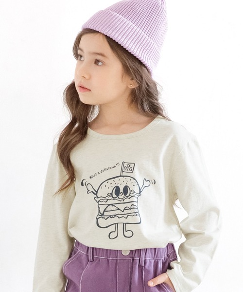 Bee des Bee（ビーデスビー）の「【コットン100％】長袖プリントTシャツ（Tシャツ/カットソー・キッズ・ブラック系その他5/ブラック系その他2/ブラック系その他/グレー系その他/グレー系その他3/ブラック系その他4/カーキ/グレー/ブラウン/ピンク系その他/ブラウン系その他/マスタード/モカ/サックスブルー/ホワイト/セージグリーン/ミント/ブルー系その他2/黄土色系/ブルー系その他3/ラベンダー/ライトブルー/ベージュ/カーキ系/ライトベージュ/ベージュ系その他/サックスブルー系/杢グレー/グレイッシュベージュ/パープル系その他/カーキ系1・110cm/100cm/120cm/130cm/140cm/150cm）」の8枚目の写真