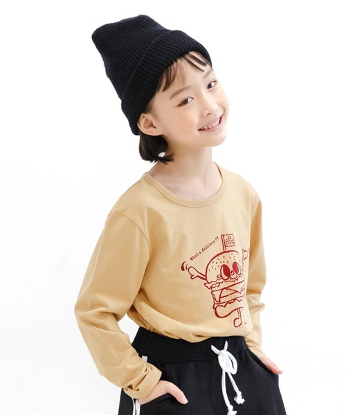 Bee des Bee（ビーデスビー）の「【コットン100％】長袖プリントTシャツ（Tシャツ/カットソー・キッズ・ブラック系その他5/ブラック系その他2/ブラック系その他/グレー系その他/グレー系その他3/ブラック系その他4/カーキ/グレー/ブラウン/ピンク系その他/ブラウン系その他/マスタード/モカ/サックスブルー/ホワイト/セージグリーン/ミント/ブルー系その他2/黄土色系/ブルー系その他3/ラベンダー/ライトブルー/ベージュ/カーキ系/ライトベージュ/ベージュ系その他/サックスブルー系/杢グレー/グレイッシュベージュ/パープル系その他/カーキ系1・110cm/100cm/120cm/130cm/140cm/150cm）」の16枚目の写真