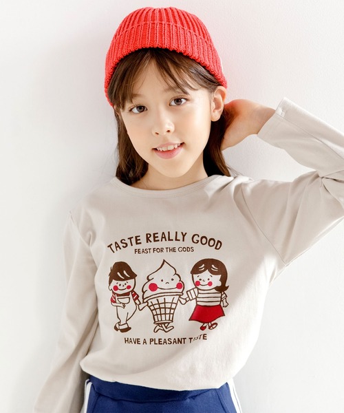 Bee des Bee（ビーデスビー）の「【コットン100％】長袖プリントTシャツ（Tシャツ/カットソー・キッズ・ブラック系その他5/ブラック系その他2/ブラック系その他/グレー系その他/グレー系その他3/ブラック系その他4/カーキ/グレー/ブラウン/ピンク系その他/ブラウン系その他/マスタード/モカ/サックスブルー/ホワイト/セージグリーン/ミント/ブルー系その他2/黄土色系/ブルー系その他3/ラベンダー/ライトブルー/ベージュ/カーキ系/ライトベージュ/ベージュ系その他/サックスブルー系/杢グレー/グレイッシュベージュ/パープル系その他/カーキ系1・110cm/100cm/120cm/130cm/140cm/150cm）」の17枚目の写真