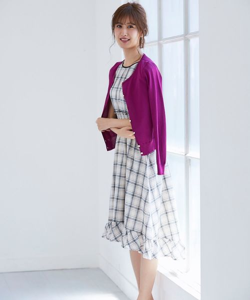 tocco closet(トッコ クローゼット)の「UV加工お花釦カーディガン(カーディガン/ボレロ・レディース・ネイビー/バイオレット/レッド系その他・M)」の7枚目の写真
