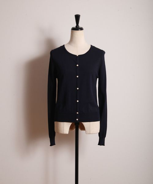 tocco closet(トッコ クローゼット)の「UV加工お花釦カーディガン(カーディガン/ボレロ・レディース・ネイビー/バイオレット/レッド系その他・M)」の13枚目の写真