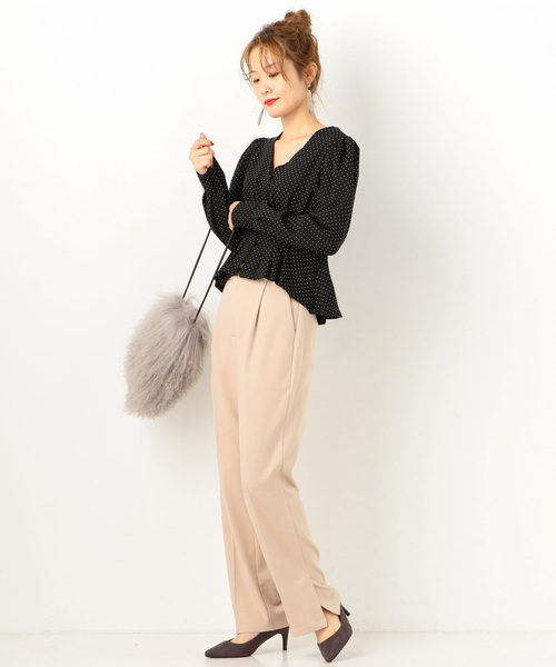 archives（アルシーヴ）の「タックテーパードパンツ（その他パンツ・レディース・ベージュ/パープル/ブラウン・MEDIUM）」の6枚目の写真