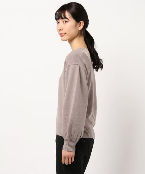 KOBE LETTUCE（コウベレタス）の「バックレースVネックニットトップス（ニット/セーター・レディース・ブラック/サックスブルー/アイボリー/オレンジ系その他/グレイッシュベージュ・FREE）」の6枚目の写真
