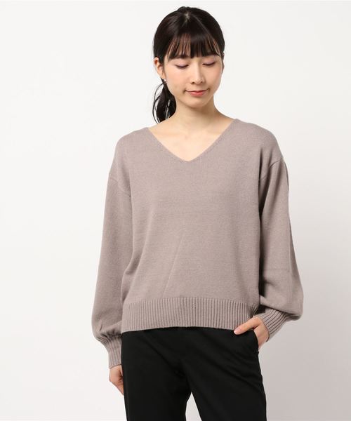KOBE LETTUCE（コウベレタス）の「バックレースVネックニットトップス（ニット/セーター・レディース・ブラック/サックスブルー/アイボリー/オレンジ系その他/グレイッシュベージュ・FREE）」の8枚目の写真