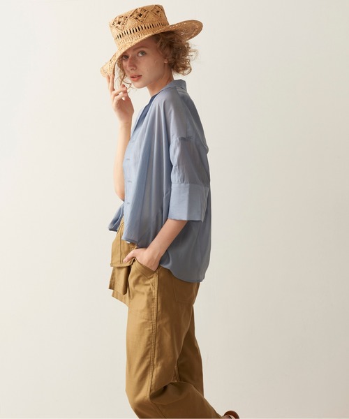 kha:ki（カーキ）の「「KHA:KI / カーキ」スクエアテンセル開衿シャツ"SHEER OPEN COLLAR SHIRTS"（シャツ/ブラウス・レディース・グリーン/ベージュ/ホワイト/ブルー・1）」の20枚目の写真