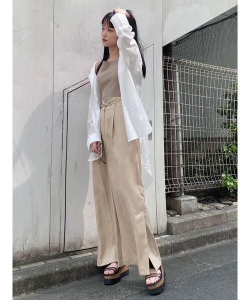 MURUA（ムルーア）の「ルーズオーバーシャツ（シャツ/ブラウス・レディース・ホワイト/ベージュ/ピンク・FREE）」の4枚目の写真