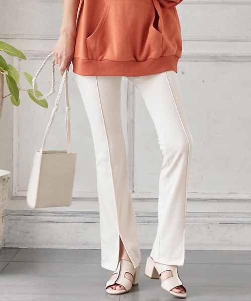 KOBE LETTUCE(コウベレタス)の「フロントスリットフレアパンツ(その他パンツ・レディース・ライトベージュ/ブラック・FREE)」の1枚目の写真