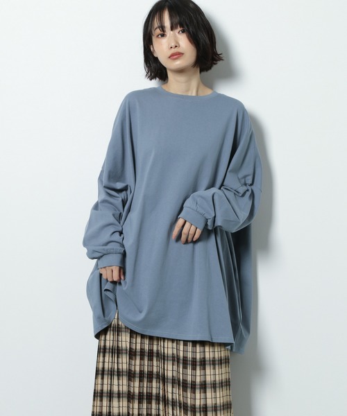 LAKOLE(ラコレ)の「オープンエンドスーパーBIG-Tシャツ / LAKOLE(Tシャツ/カットソー・レディース・バーガンディー/オフホワイト/サンドグレー/ダークブラウン/ブルー・MEDIUM/SMALL)」の4枚目の写真