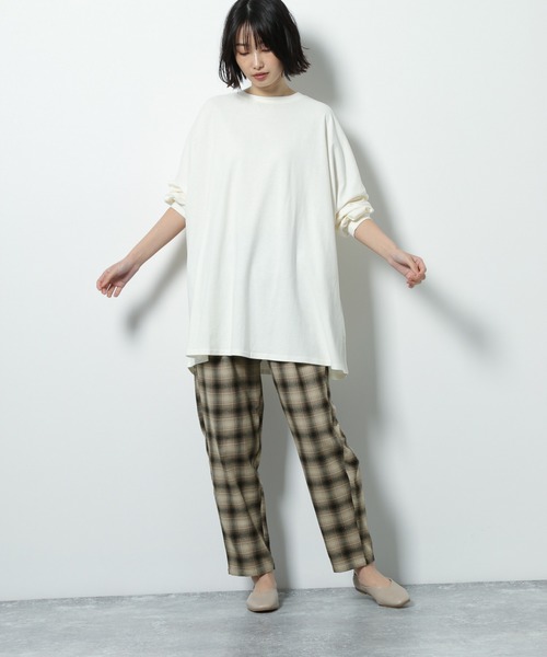 LAKOLE(ラコレ)の「オープンエンドスーパーBIG-Tシャツ / LAKOLE(Tシャツ/カットソー・レディース・バーガンディー/オフホワイト/サンドグレー/ダークブラウン/ブルー・MEDIUM/SMALL)」の6枚目の写真