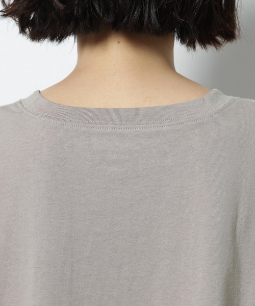 LAKOLE(ラコレ)の「オープンエンドスーパーBIG-Tシャツ / LAKOLE(Tシャツ/カットソー・レディース・バーガンディー/オフホワイト/サンドグレー/ダークブラウン/ブルー・MEDIUM/SMALL)」の20枚目の写真