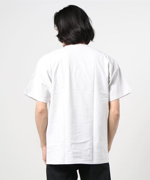 A BATHING APE(アベイシングエイプ)の「COLORS COLLEGE TEE M(Tシャツ/カットソー・メンズ・ブラウン/ブラック/グレー/オリーブ/ネイビー/ピンク・XX-LARGE/LARGE/MEDIUM/SMALL/X-LARGE/XXX-LARGE)」の7枚目の写真