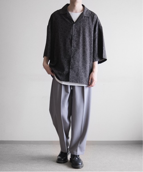 remer（リメール）の「loose floral shirt 【小花柄】/ルーズフローラルシャツ（シャツ/ブラウス・メンズ・ブラック/ベージュ・SMALL/MEDIUM/LARGE）」の6枚目の写真