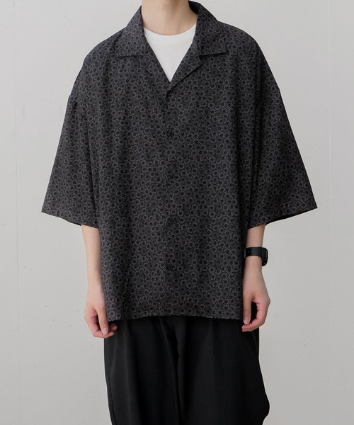 remer（リメール）の「loose floral shirt 【小花柄】/ルーズフローラルシャツ（シャツ/ブラウス・メンズ・ブラック/ベージュ・SMALL/MEDIUM/LARGE）」の21枚目の写真