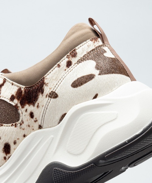 Lucida（ルシーダ）の「Canopus/厚底アニマルスニーカー（スニーカー・レディース・ホワイト/ブラック/ベージュ/グレー/アイボリー/その他2/レオパード/アニマル/パイソン/ブラック系1/その他/ナチュラル/ピンクベージュ/ブラウン系その他・40/38/39/36/37/35）」の18枚目の写真