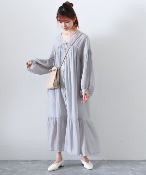 archives（アルシーヴ）の「バックリボンボリュームギャザーワンピース（ワンピース・レディース・グレー/マスタード/ピンクベージュ・MEDIUM）」の12枚目の写真