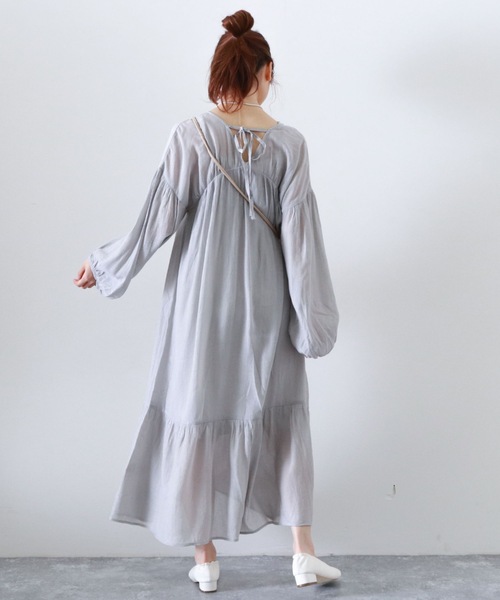 archives（アルシーヴ）の「バックリボンボリュームギャザーワンピース（ワンピース・レディース・グレー/マスタード/ピンクベージュ・MEDIUM）」の6枚目の写真