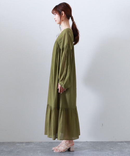 archives（アルシーヴ）の「バックリボンボリュームギャザーワンピース（ワンピース・レディース・グレー/マスタード/ピンクベージュ・MEDIUM）」の13枚目の写真