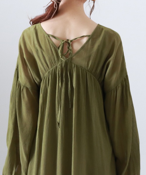 archives（アルシーヴ）の「バックリボンボリュームギャザーワンピース（ワンピース・レディース・グレー/マスタード/ピンクベージュ・MEDIUM）」の11枚目の写真