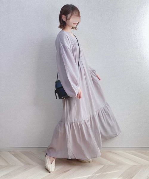 archives（アルシーヴ）の「バックリボンボリュームギャザーワンピース（ワンピース・レディース・グレー/マスタード/ピンクベージュ・MEDIUM）」の16枚目の写真