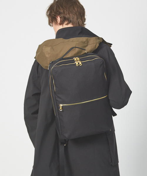 ABAHOUSE（アバハウス）の「スクエア バックパック（バックパック/リュック・メンズ・ブラック/グレー・フリー）」の2枚目の写真