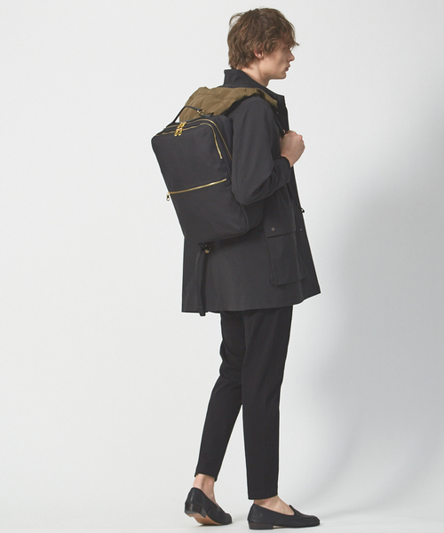 ABAHOUSE（アバハウス）の「スクエア バックパック（バックパック/リュック・メンズ・ブラック/グレー・フリー）」の8枚目の写真