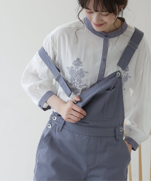 frames RAY CASSIN(フレームスレイカズン)の「【WEB限定】配色バンドカラー刺繍ブラウス(シャツ/ブラウス・レディース・キナリ/オフホワイト/グレイッシュベージュ・FREE)」の14枚目の写真