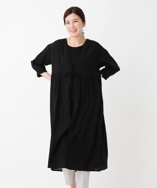 SHOO・LA・RUE（シューラルー）の「◆ガウン風ワンピース（ワンピース・レディース・ホワイト系/ライトブルー/ブラック・02/03/04）」の3枚目の写真