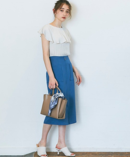 12Twelve Agenda(トゥエルブ アジェンダ)の「前後2wayサテンフリルカラーブラウス(シャツ/ブラウス・レディース・ホワイト/ブラウン/ラベンダー・M)」の13枚目の写真