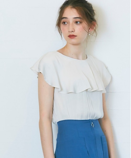 12Twelve Agenda(トゥエルブ アジェンダ)の「前後2wayサテンフリルカラーブラウス(シャツ/ブラウス・レディース・ホワイト/ブラウン/ラベンダー・M)」の4枚目の写真