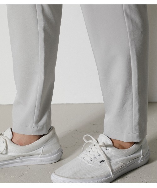 AZUL by moussy(アズールバイマウジー)の「STRETCH TAPERED PANTS/ストレッチテーパードパンツ(その他パンツ・メンズ・ブラック/ライトグレー/ブラック系その他/ベージュ・SMALL/MEDIUM/LARGE)」の9枚目の写真